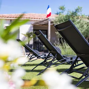 Couette-café Les Costebelles, Valensole