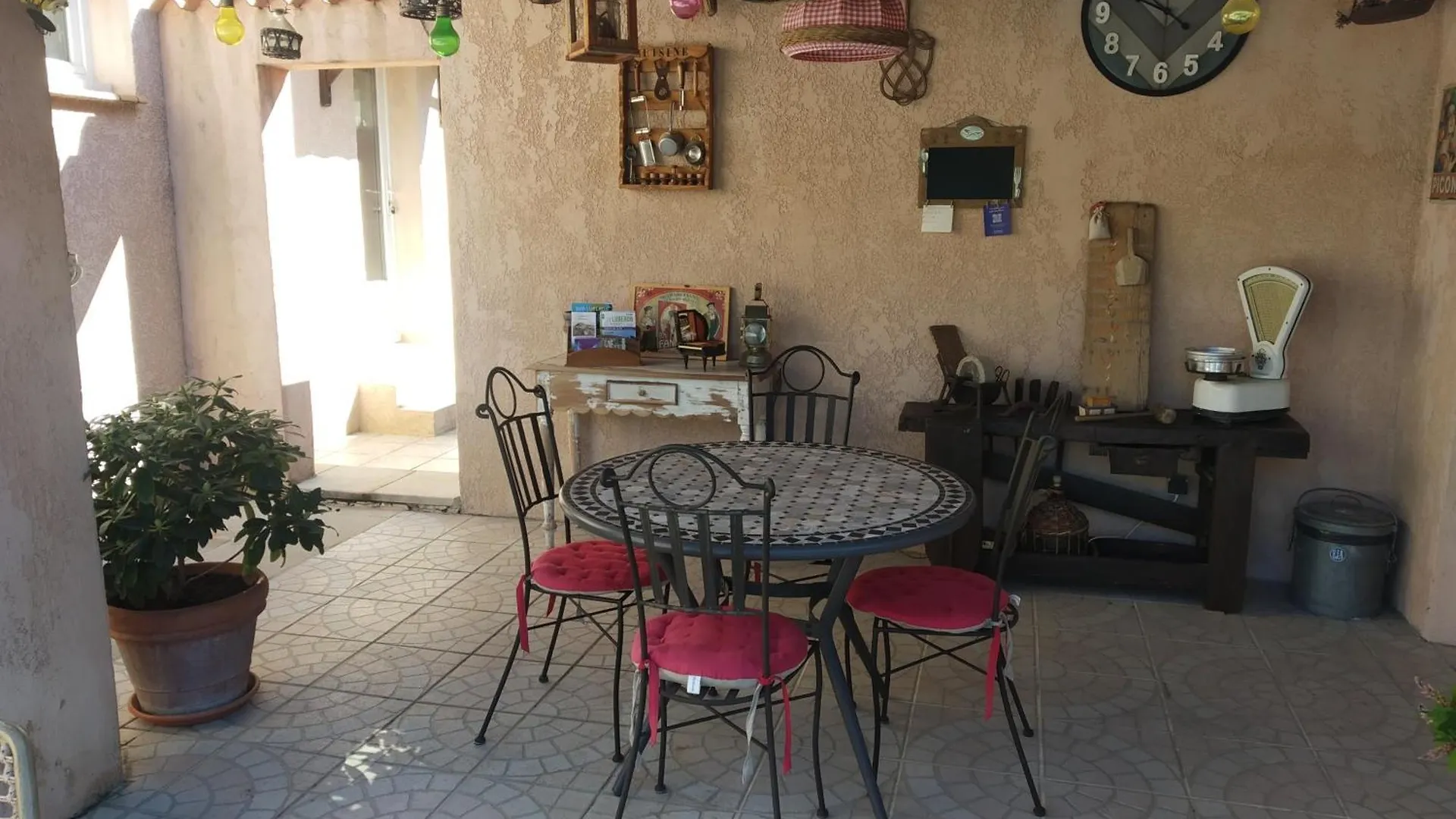 La Motte-d'Aigues L'Eolyre B&B